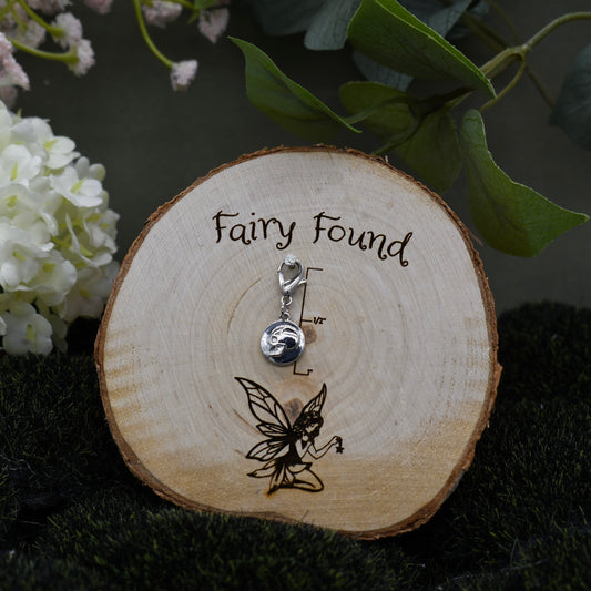 Skull circle charm - Silver